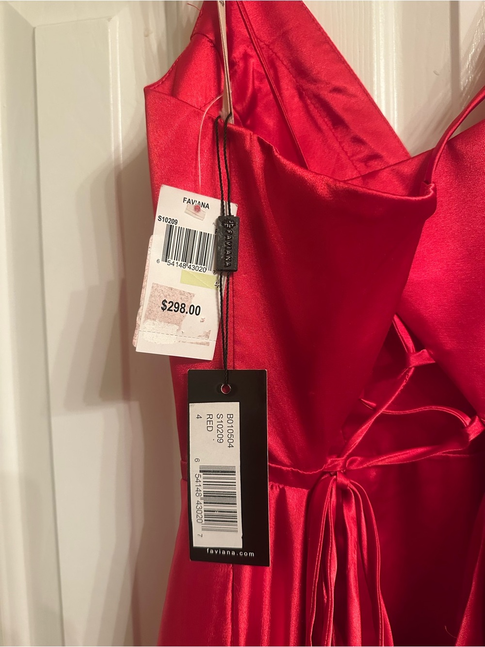 NWT Faviana Red Satin V-Neck Spaghetti Strap Maxi Prom Bridesmaid Slit Dress - Picture 3 of 10